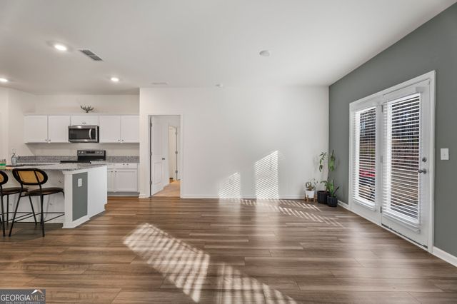 119 Bantry Way, Locust Grove, GA 30248