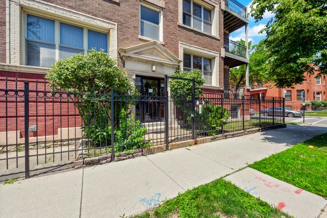 4902 S Forrestville Avenue 3, Chicago, IL 60615