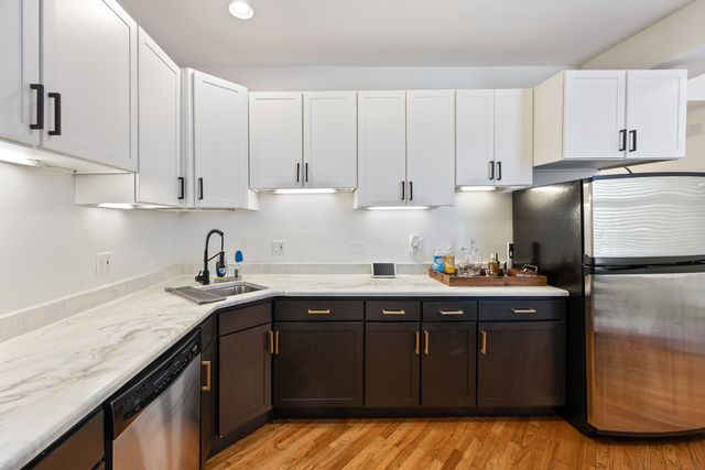 4902 S Forrestville Avenue 3, Chicago, IL 60615