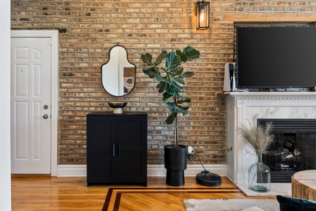 4902 S Forrestville Avenue 3, Chicago, IL 60615