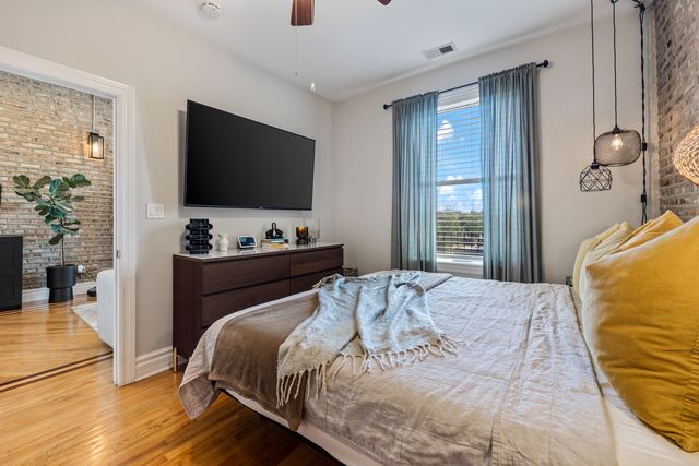 4902 S Forrestville Avenue 3, Chicago, IL 60615