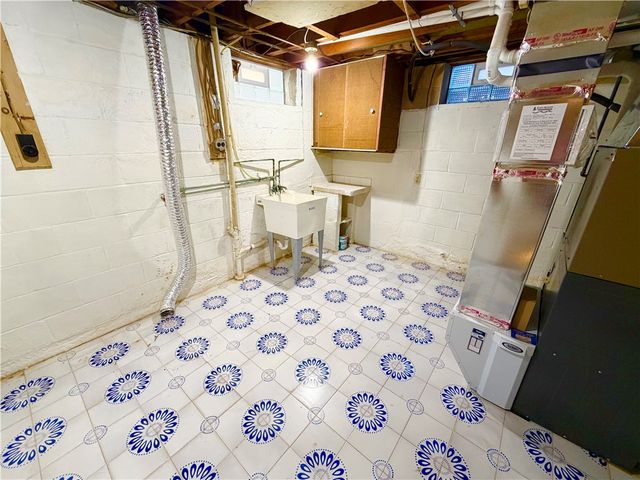 211 Magnolia Avenue, East Rochester, NY 14445