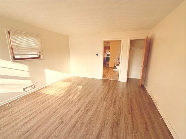 211 Magnolia Avenue, East Rochester, NY 14445