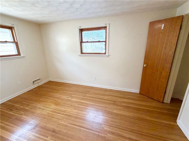 211 Magnolia Avenue, East Rochester, NY 14445