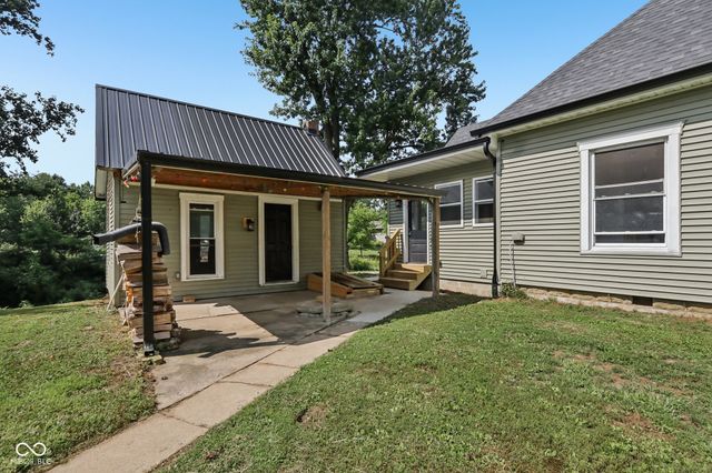 5554 W County Road 525 S, Greencastle, IN 46135