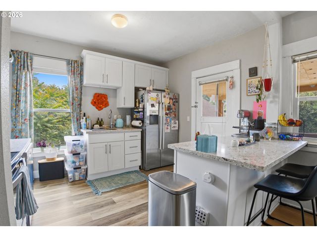 308 HIGH St, Oregon City, OR 97045