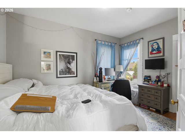 308 HIGH St, Oregon City, OR 97045
