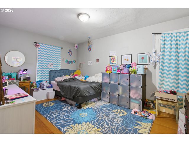308 HIGH St, Oregon City, OR 97045