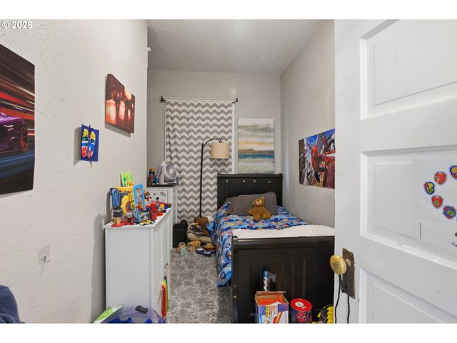 308 HIGH St, Oregon City, OR 97045
