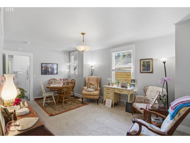 308 HIGH St, Oregon City, OR 97045