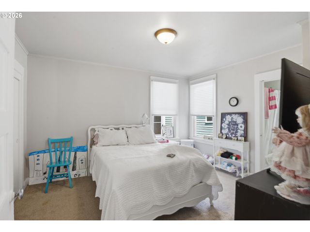 308 HIGH St, Oregon City, OR 97045
