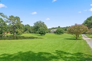 7953 Pipes Ln, Ethel, LA 70730