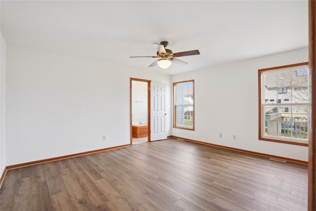 3213 SW Coves Drive, Ankeny, IA 50023