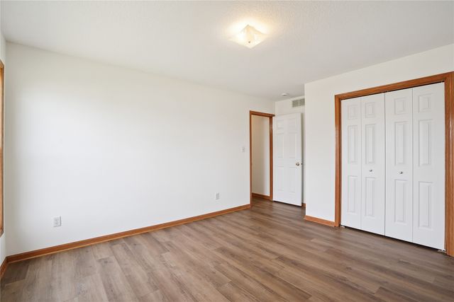 3213 SW Coves Drive, Ankeny, IA 50023