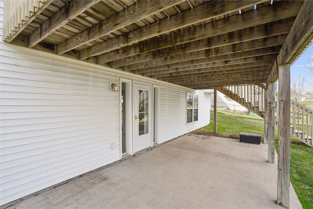 3213 SW Coves Drive, Ankeny, IA 50023