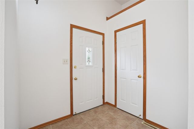 3213 SW Coves Drive, Ankeny, IA 50023