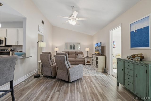 802 E Hillsborough Court, Hernando, FL 34442