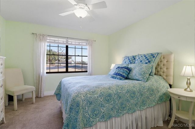 802 E Hillsborough Court, Hernando, FL 34442