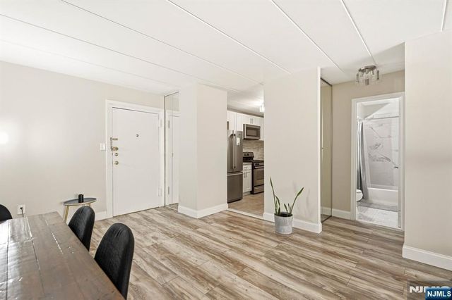 25 Jefferson Street 2F, Hackensack, NJ 07601
