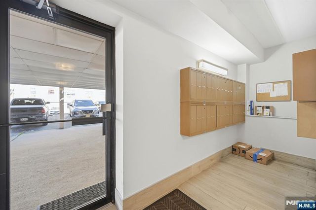25 Jefferson Street 2F, Hackensack, NJ 07601