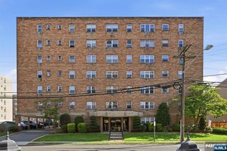 25 Jefferson Street 2F, Hackensack, NJ 07601