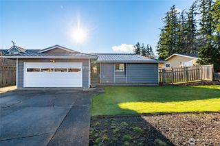 2211 32nd Street, Anacortes, WA 98221