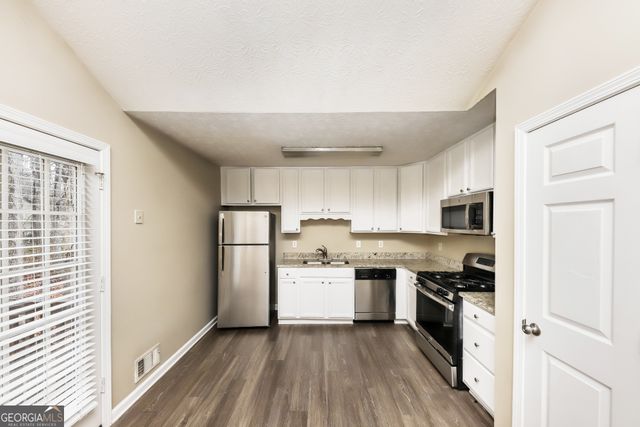 28 Loxley Court, Douglasville, GA 30134