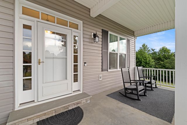 195 Fredonia Farm Road, Dunlap, TN 37327