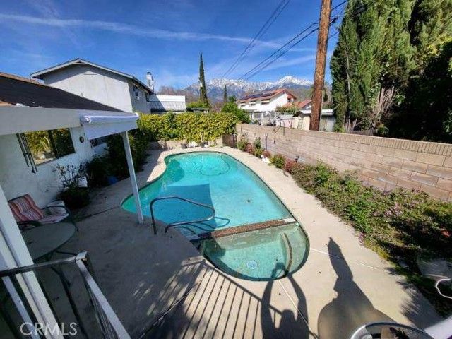 1370 Edgefield, Upland, CA 91786