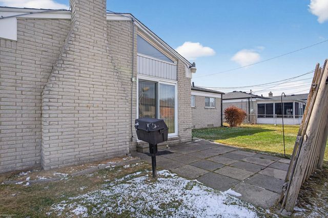 13627 Beth Drive, Warren, MI 48088