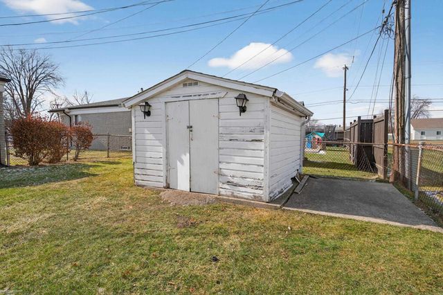 13627 Beth Drive, Warren, MI 48088