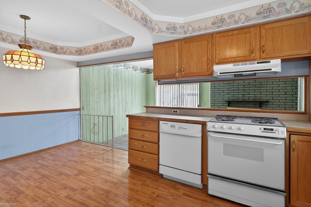 13627 Beth Drive, Warren, MI 48088