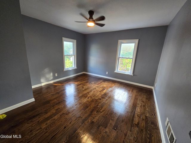 910 Gerling Street, Schenectady, NY 12308