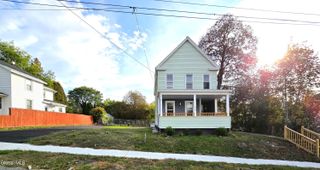 910 Gerling Street, Schenectady, NY 12308