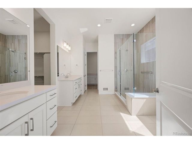 820 Bahia Pt, Castle Rock, CO 80104