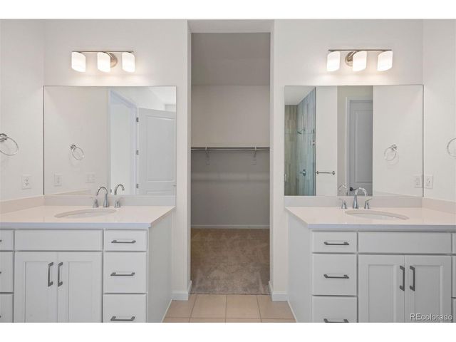 820 Bahia Pt, Castle Rock, CO 80104