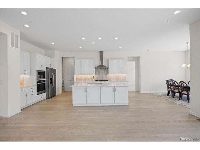 820 Bahia Pt, Castle Rock, CO 80104