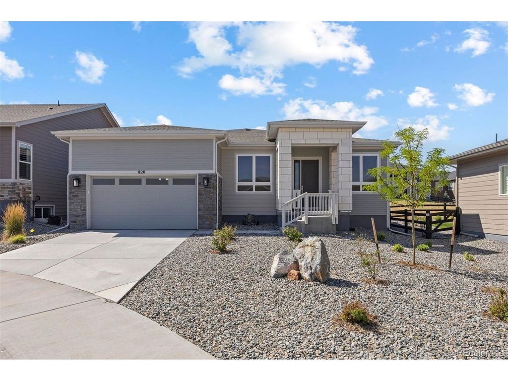 820 Bahia Pt, Castle Rock, CO 80104