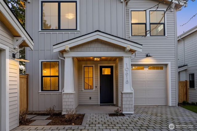 10618 NE 54th Lane, Kirkland, WA 98033