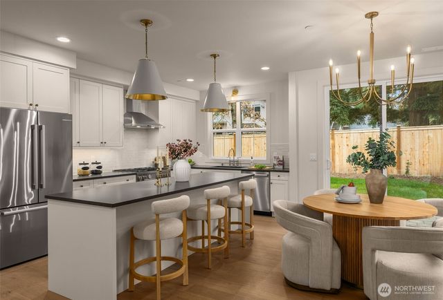 10618 NE 54th Lane, Kirkland, WA 98033