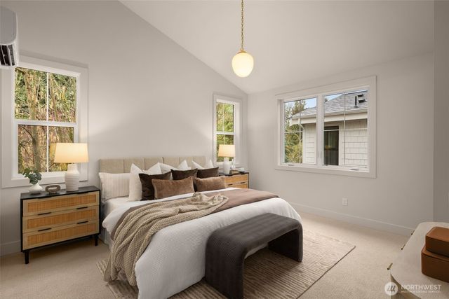 10618 NE 54th Lane, Kirkland, WA 98033