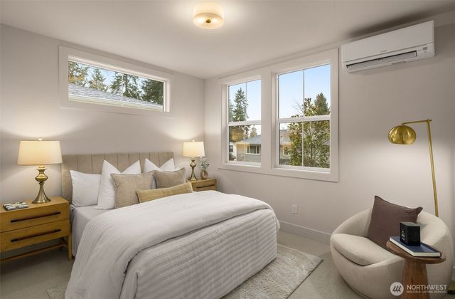 10618 NE 54th Lane, Kirkland, WA 98033