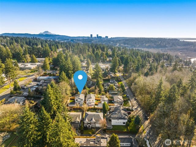 10618 NE 54th Lane, Kirkland, WA 98033