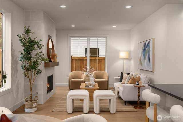 10618 NE 54th Lane, Kirkland, WA 98033