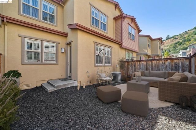 6280 Rocky Point Ct, Oakland, CA 94605