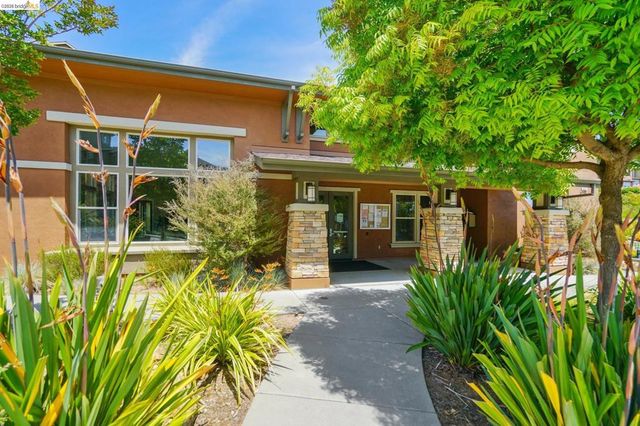 6280 Rocky Point Ct, Oakland, CA 94605