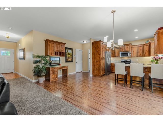 5710 Ne 62ND St, Vancouver, WA 98661