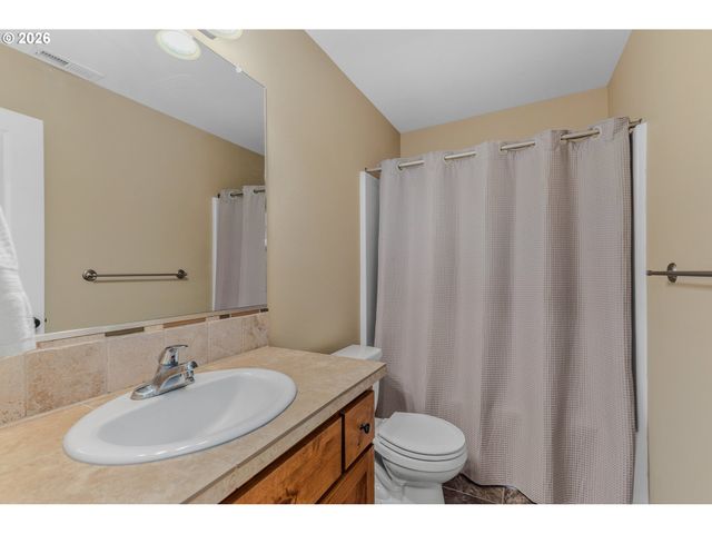 5710 Ne 62ND St, Vancouver, WA 98661