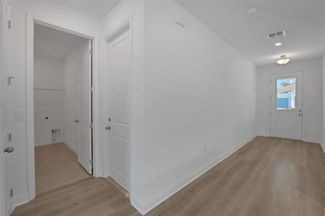 1010 FIESTA KEY CIRCLE, Lady Lake, FL 32159