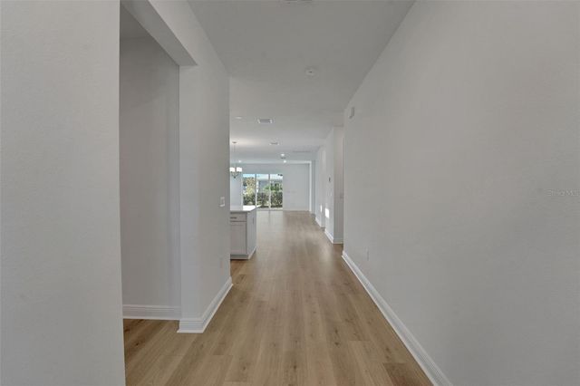 1010 FIESTA KEY CIRCLE, Lady Lake, FL 32159